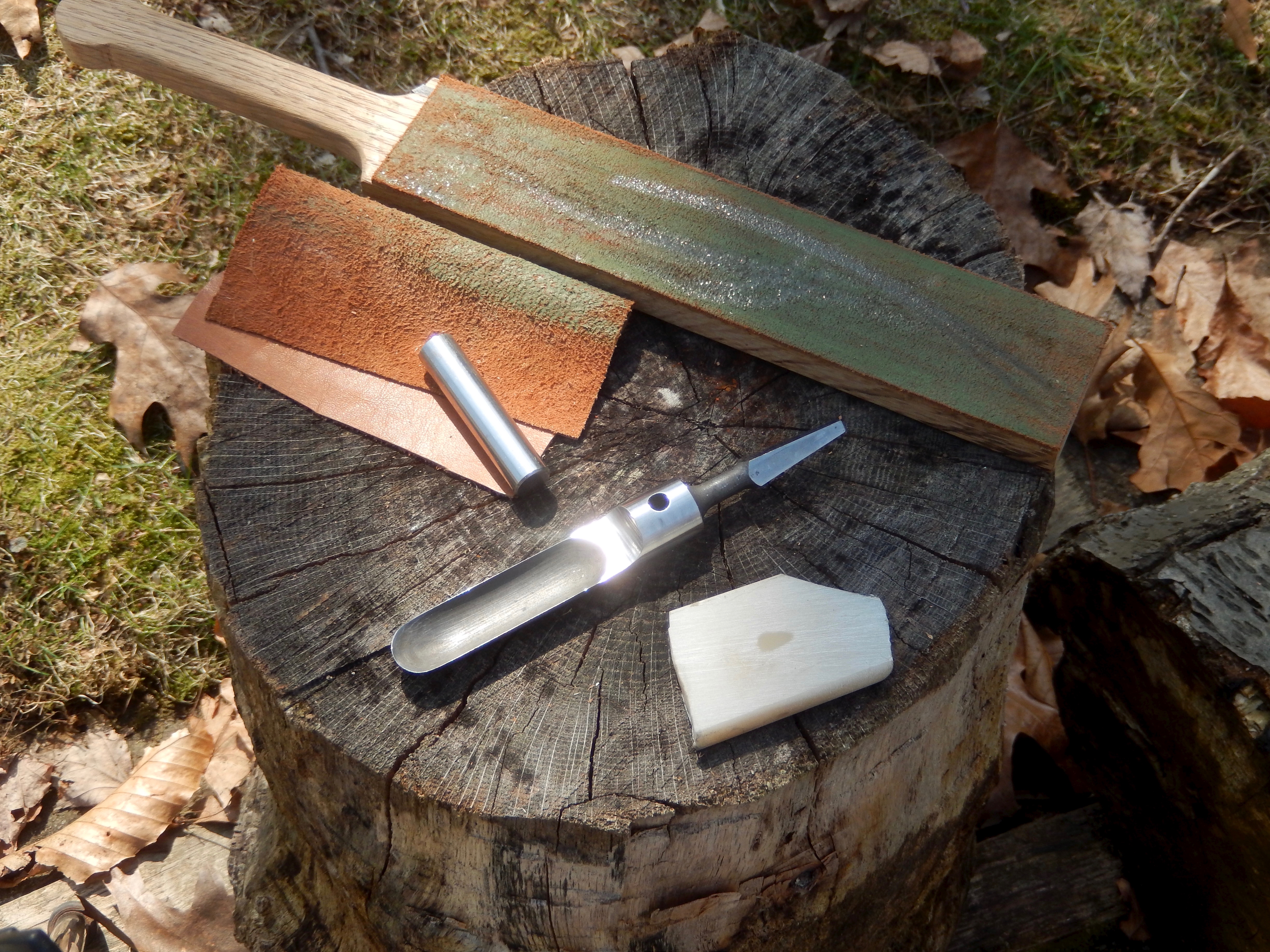 Sharpening spoon-carving tools with wet/dry sandpaper