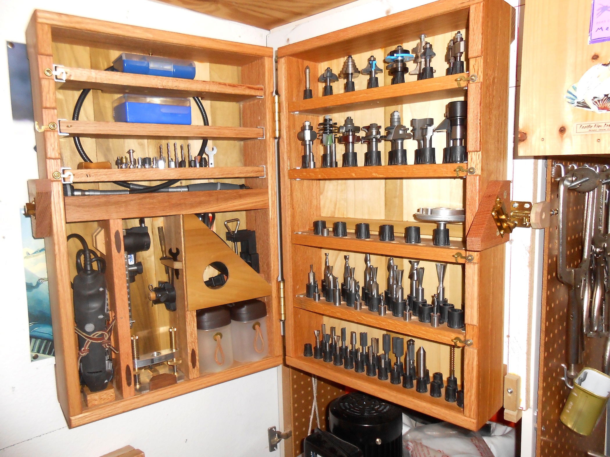 Woodworker’s Solutions to Router Bit Storage - Popular ...