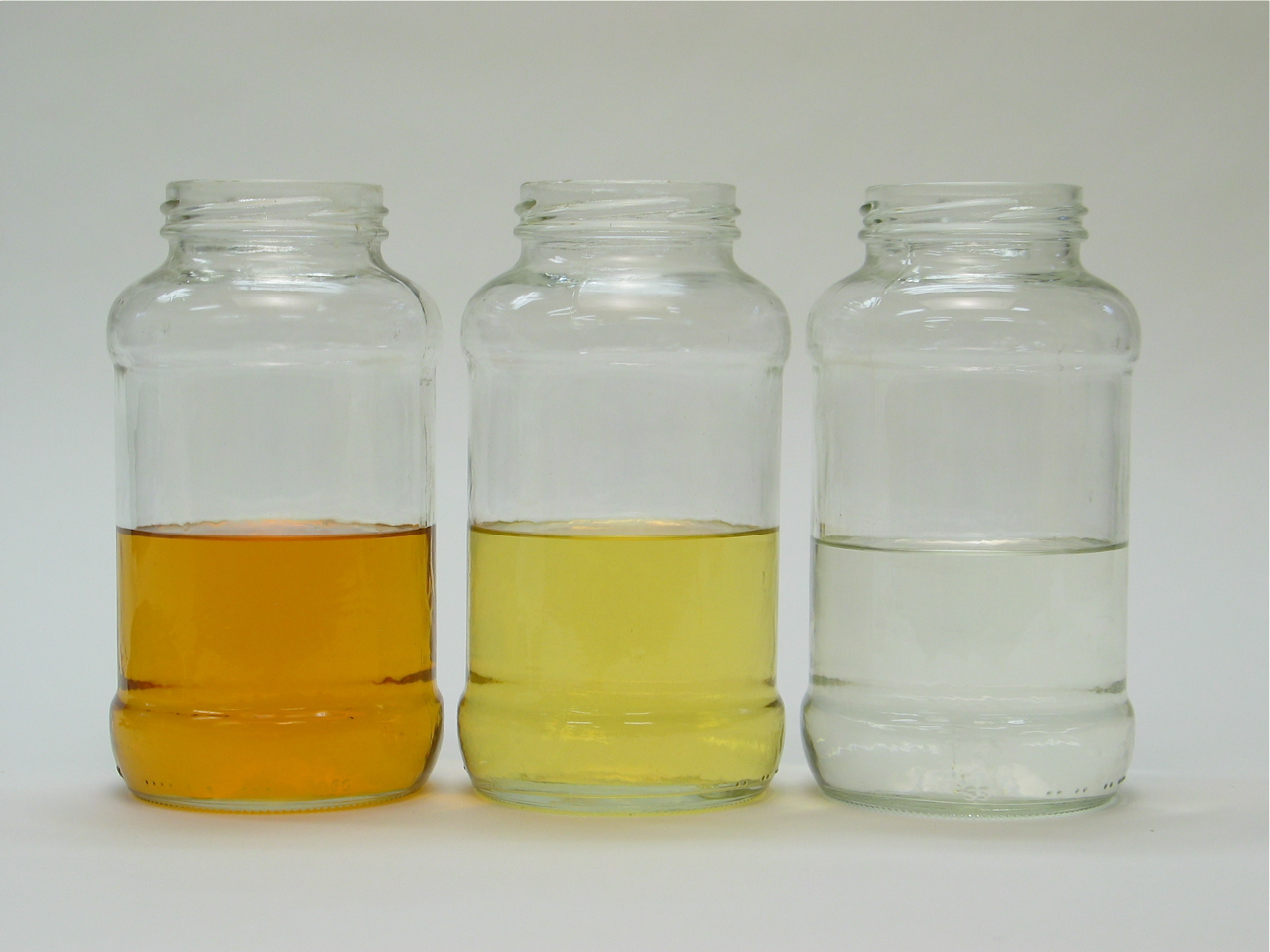 Lacquers Vary in Coloring Popular Woodworking