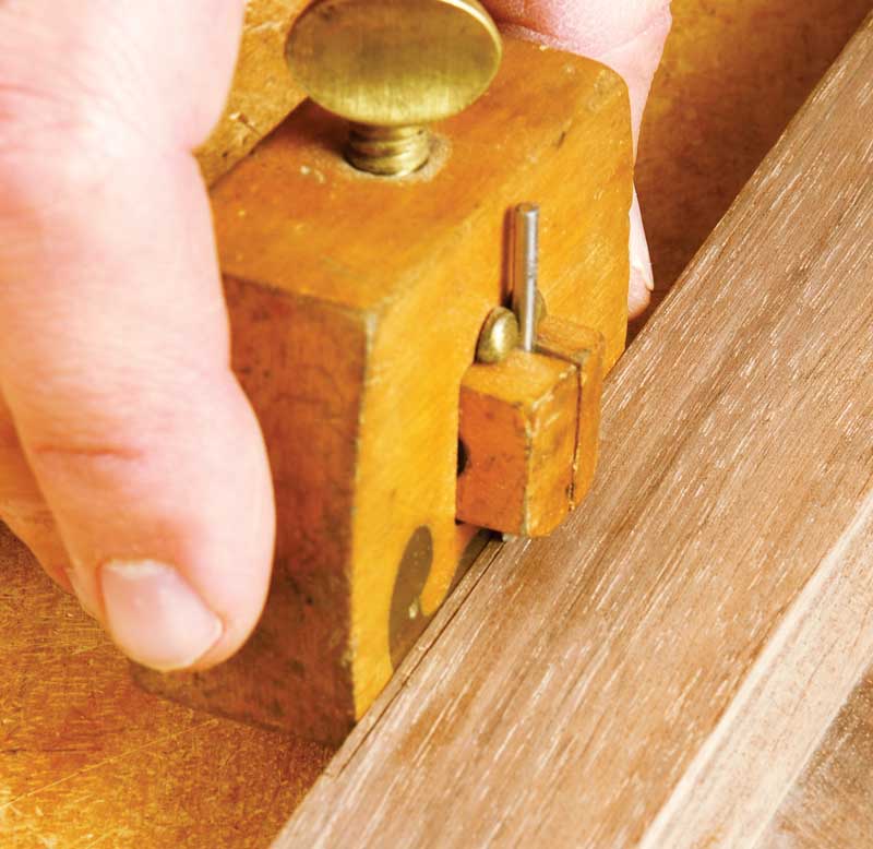 AW Extra 7/25/13 How to Install Butt Hinges Popular Woodworking