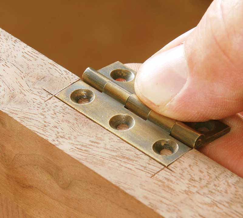 AW Extra 7/25/13 How to Install Butt Hinges Popular Woodworking