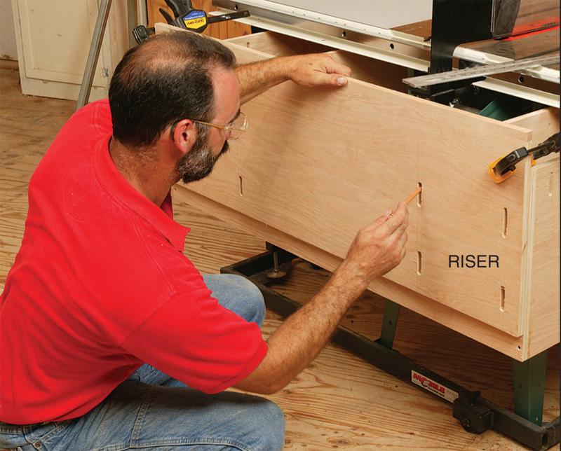 AW Extra 8/16/12 Folding Outfeed Table Popular Woodworking