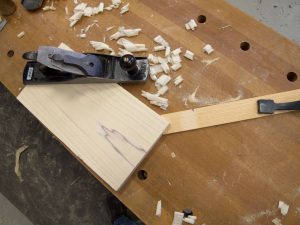 The Notched Batten – a Great Workbench Trick