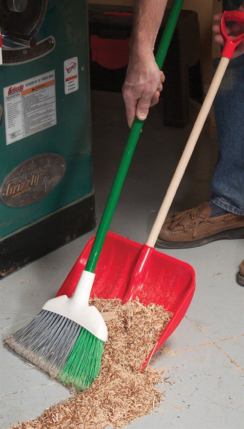 AW Extra 8/23/12 - Snow Shovel Dust Pan