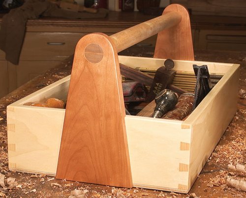 AW Extra 5/30/13 - Dovetailed Tool Box