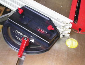 Smart Digital Miter Gauge