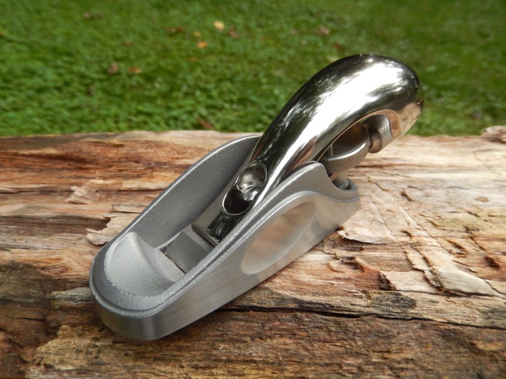 A few weeks ago Veritas tools (Lee Valley) released their most recent plane. The squirrel-looking plane (there are actually two versions of it: a limited edition stainless steel, and a continuous production cast iron) is by far one of the smallest planes around.