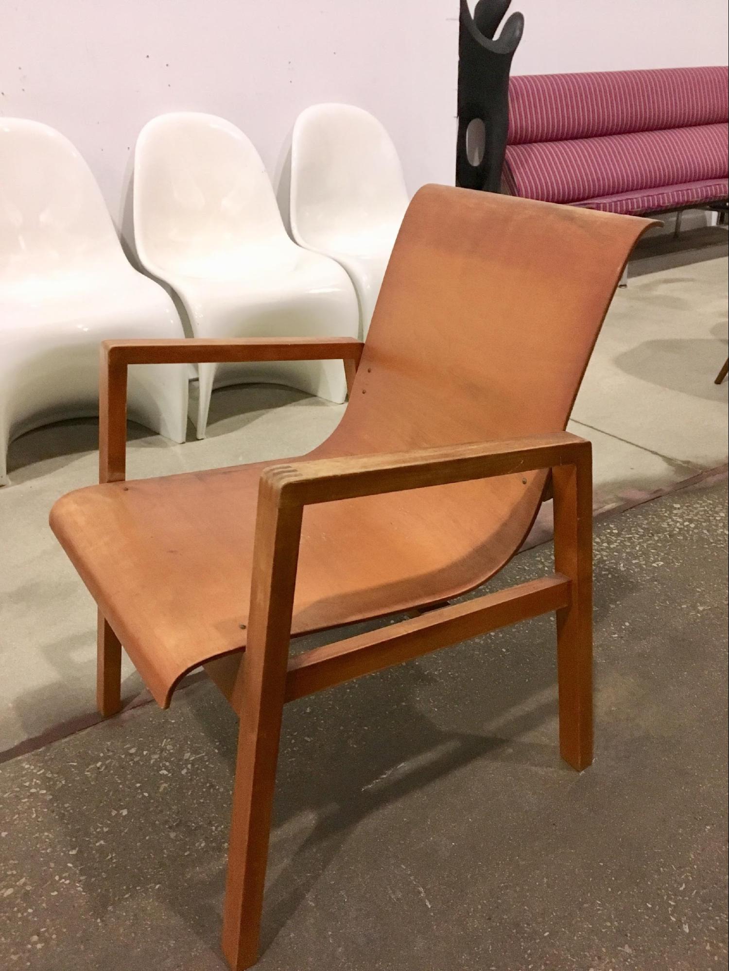 Get an inside look at the legendary contemporary and mid-century designs featured in the Boyd Collection at Chicago's Wright auction house.