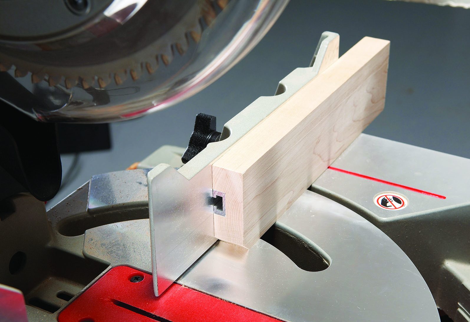 Workshop Tips: Stop Block that Stays Put