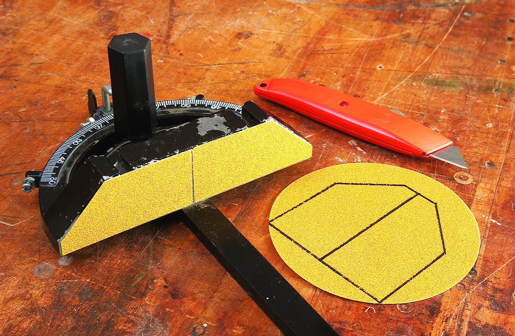 Workshop Tips: No-Slip Miter Gauge Face