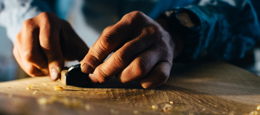 Handcrafting Zen Chairs in Japan