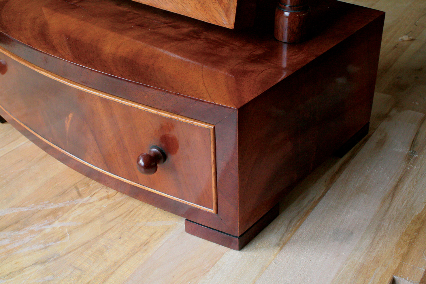 Traditional Hide Glue Veneering