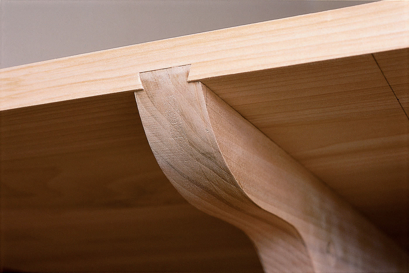 How to Keep Your Tabletops Flat