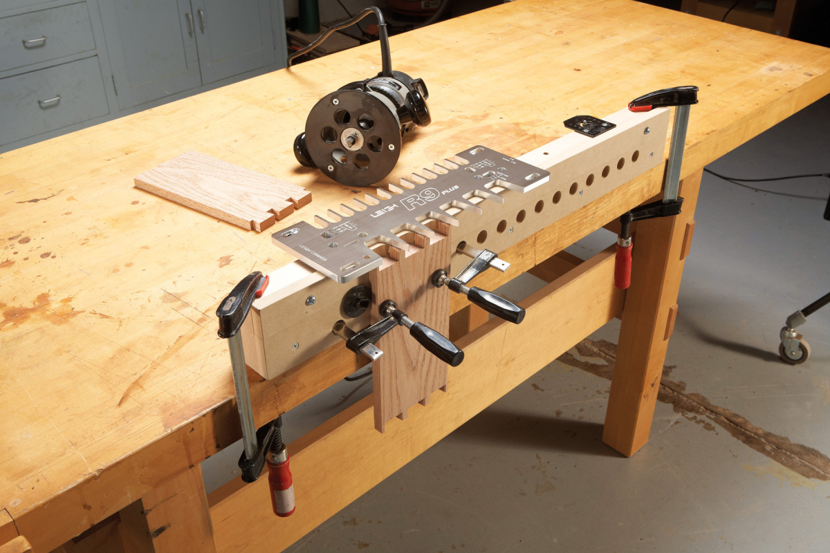 Thrifty Dovetail Jig