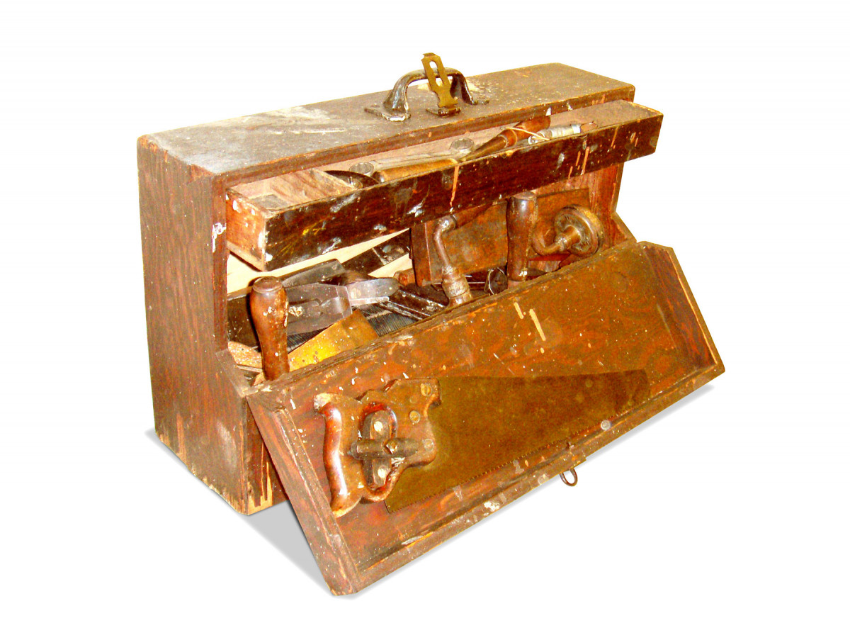 Truck-Building Tool Box