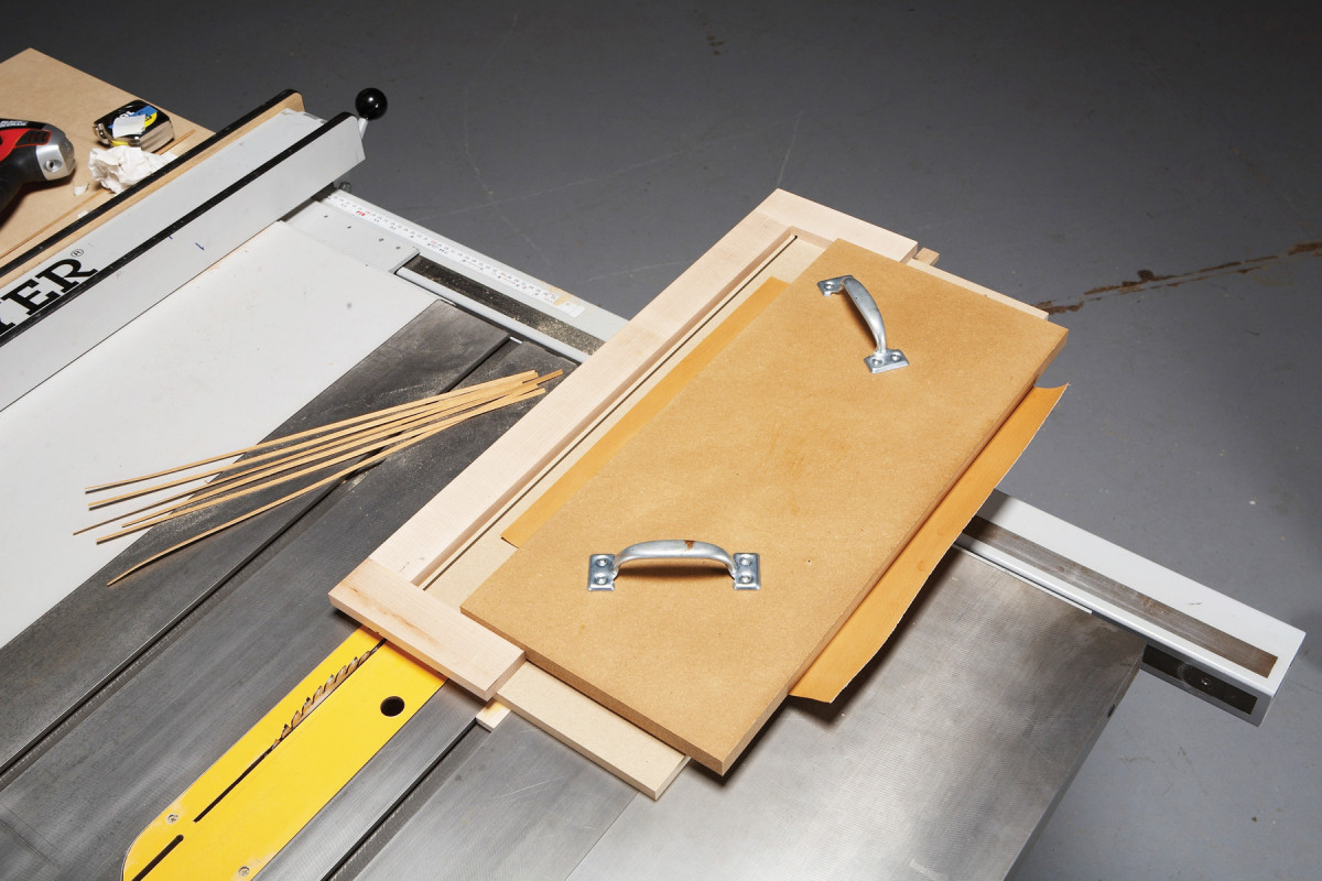 Cutting Sled for Inlay Strips