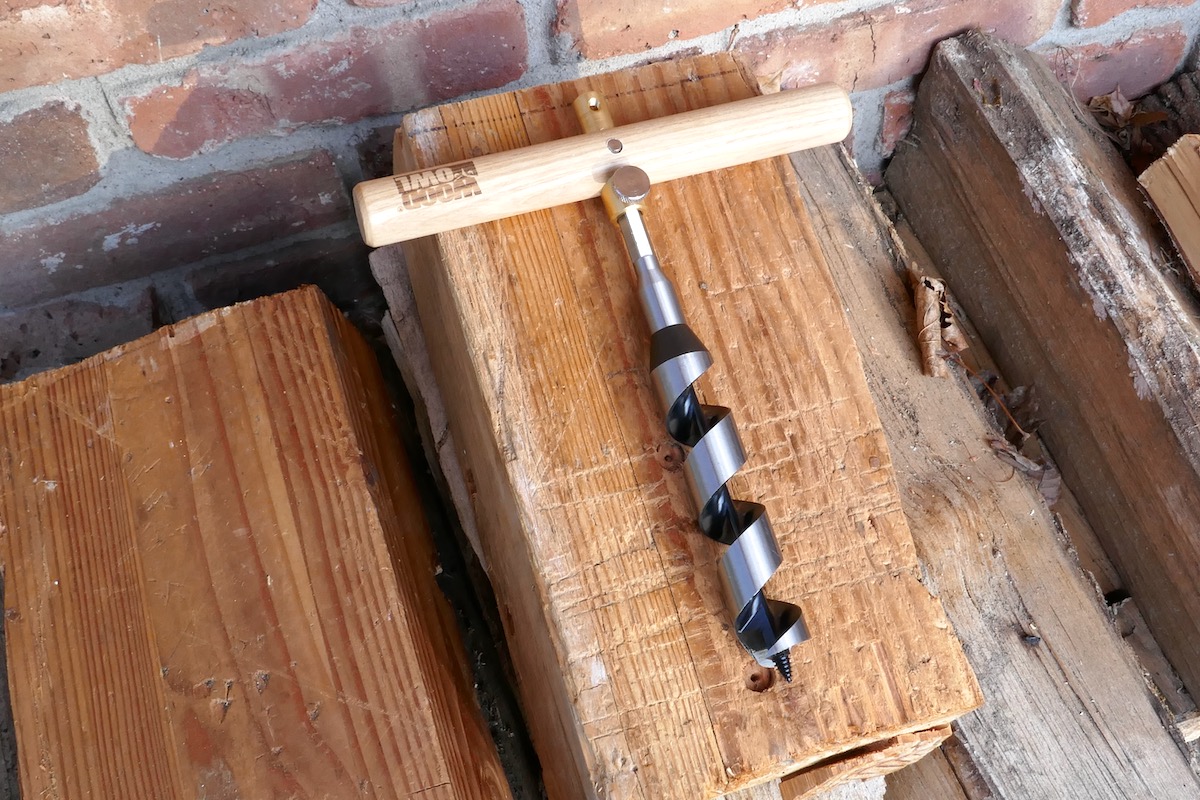 A Small but Mighty Handle for Augur Bits