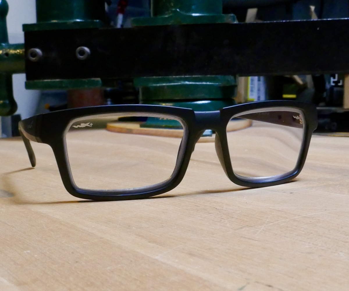 A Stylish Eye Protection - Reviewing a new Safety Glasses