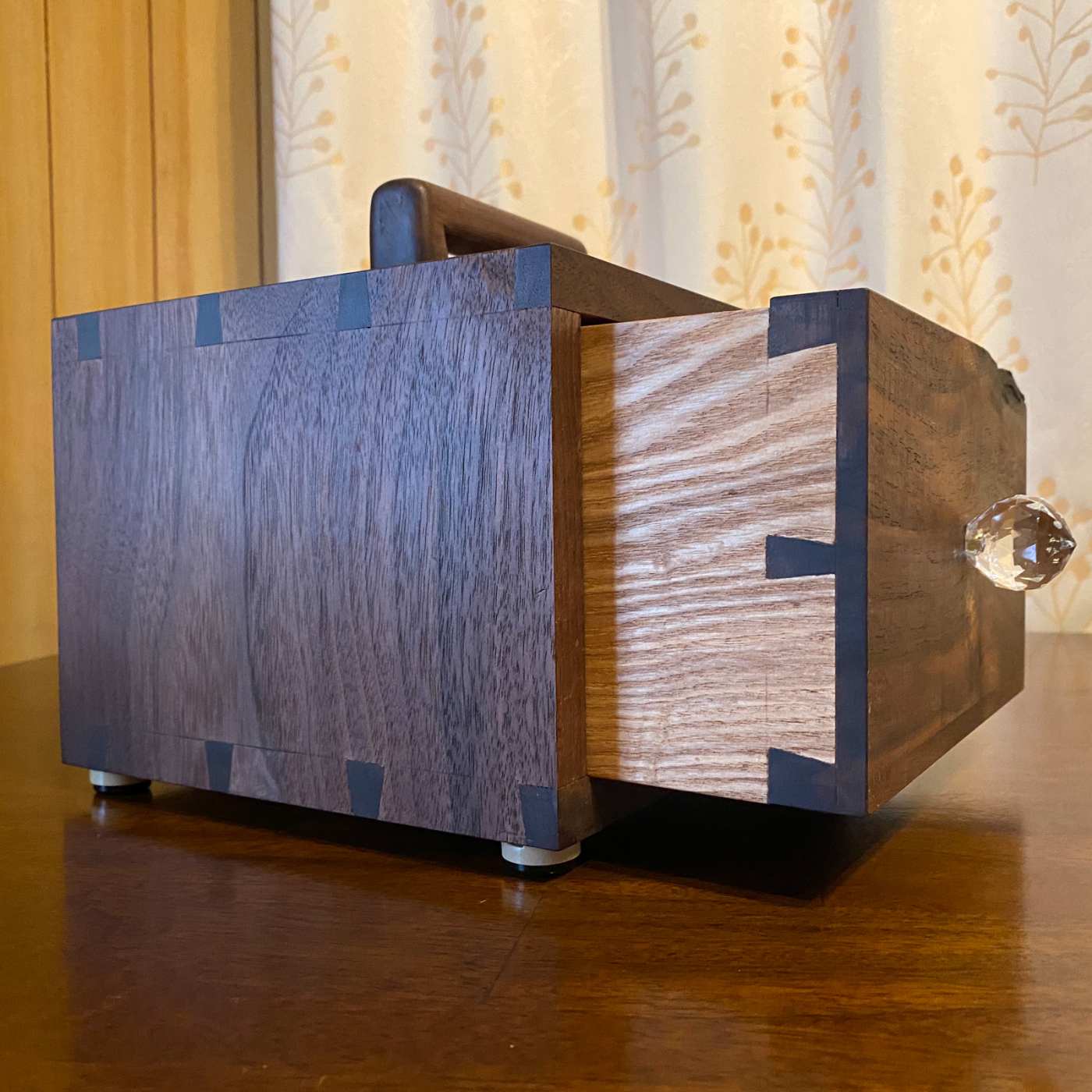 Mitered Dovetail Box