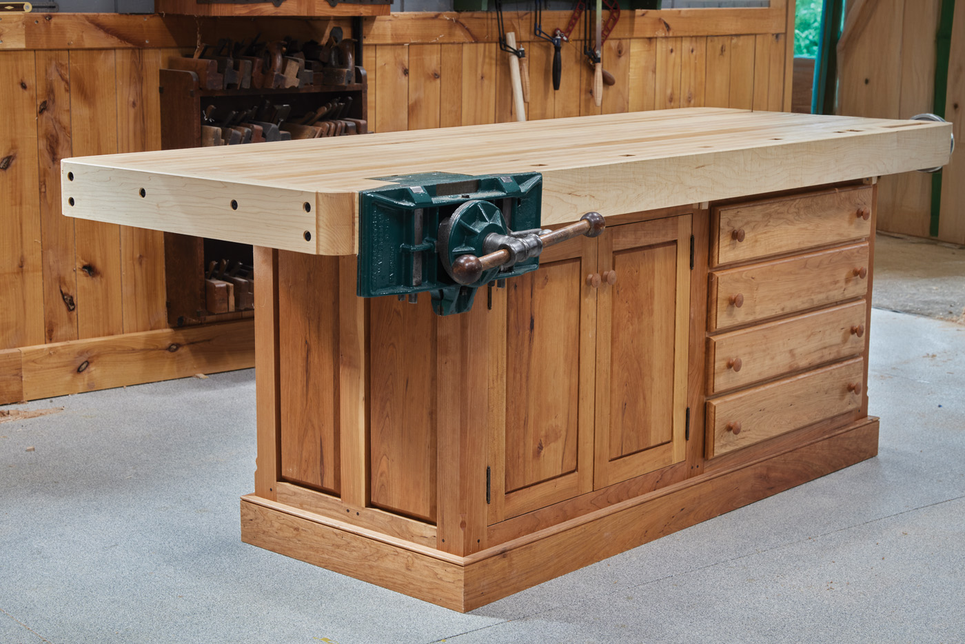 Shaker Workbench