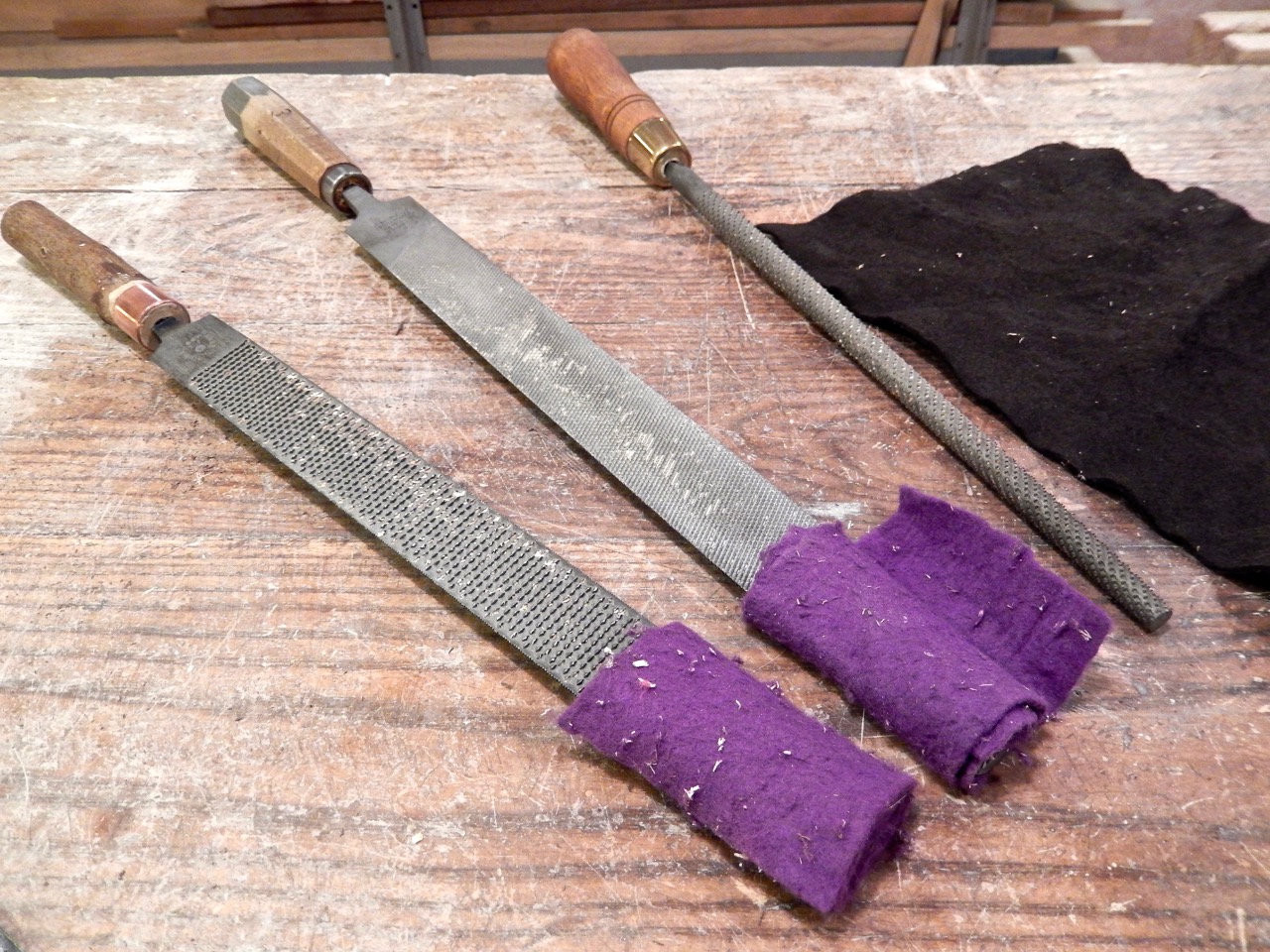 Felt, an Inexpensive Handle for a File or Rasp
