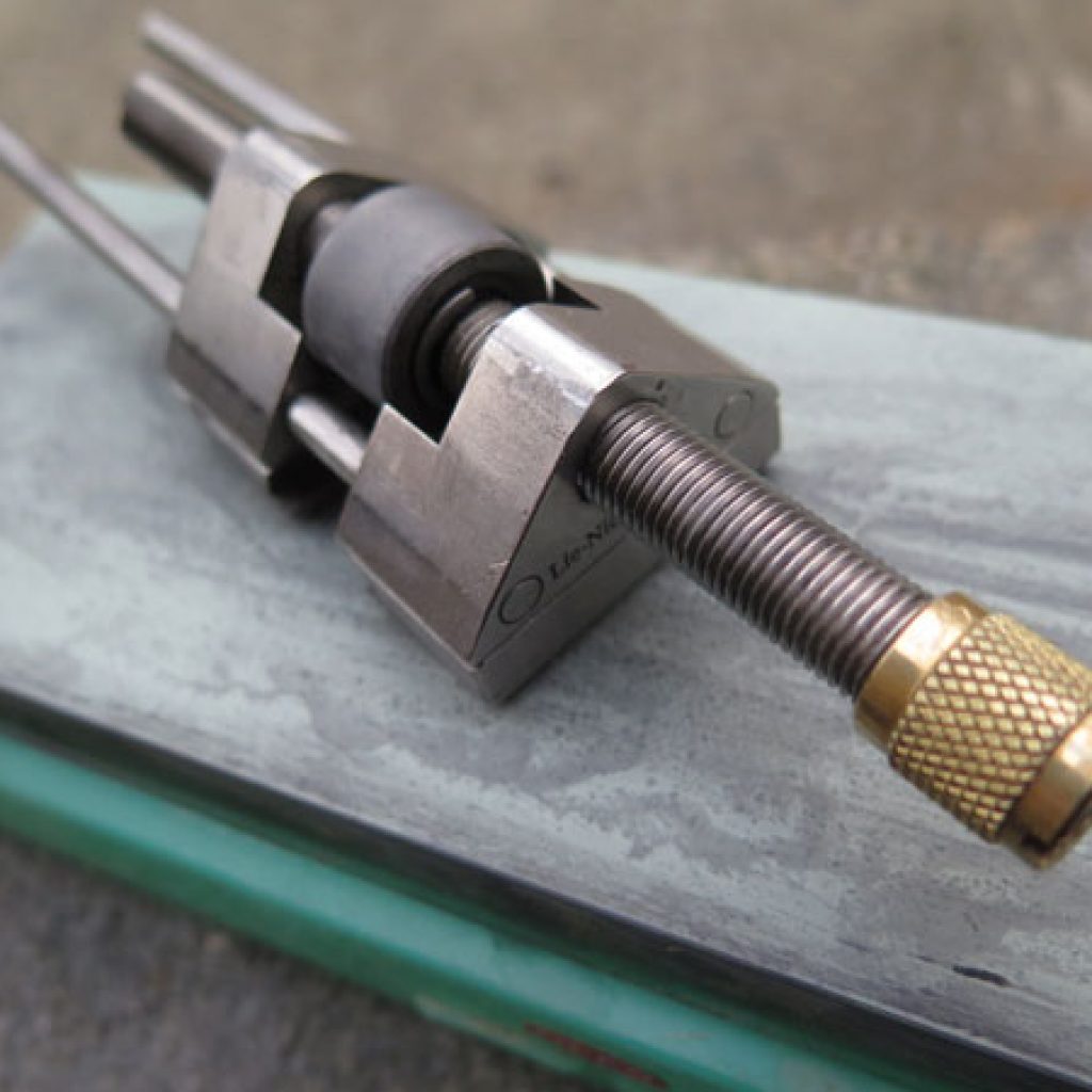 Anarchist’s 2015 Gift Guide, Day 9: Lie-Nielsen Honing Guide