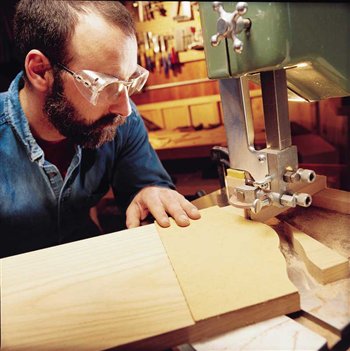 AW Extra 2/13/14 - Bandsaw Jigs