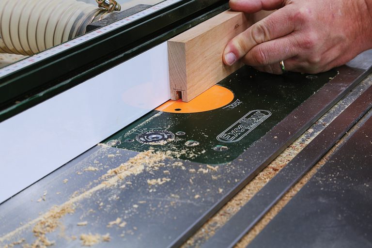 Breadboard Ends 5 Approaches Popular Woodworking