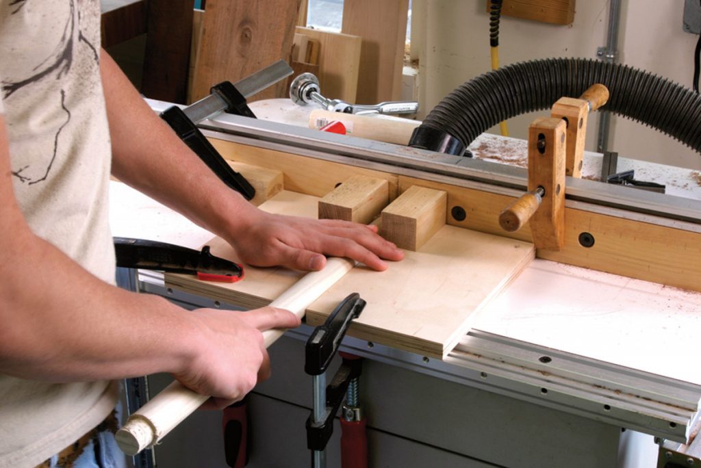 Knockdown Computer Desk | Popular Woodworking