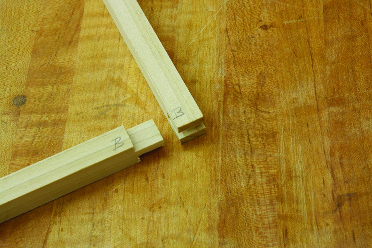 Southern Gent’s Mirror Stand Popular Woodworking