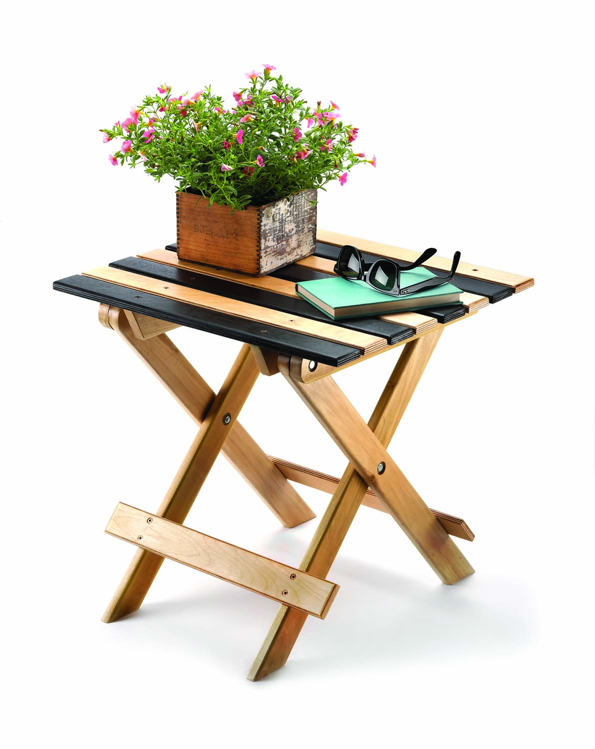 How to Build an Easy DIY Folding Table (DIY)