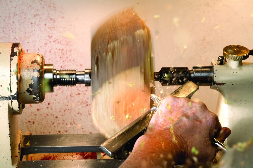 How to Turn a Live Edge Bowl Popular Woodworking