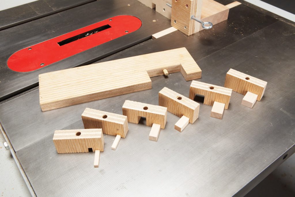 Adjustable Box Joint Jig | Popular Woodworking