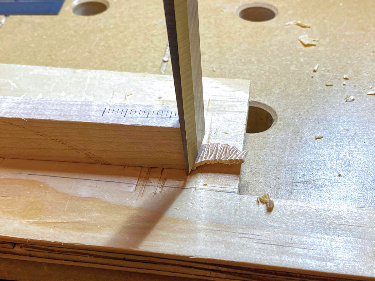 A simple variation of home made jointer blade sharpening jig