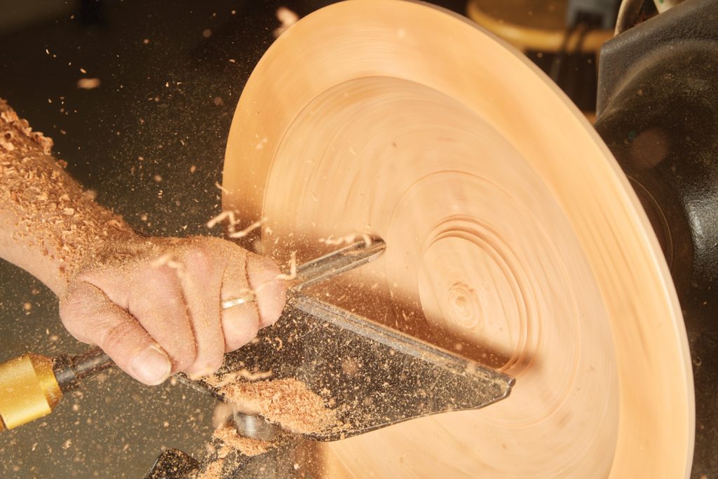 Carved Rim Bowl | Popular Woodworking