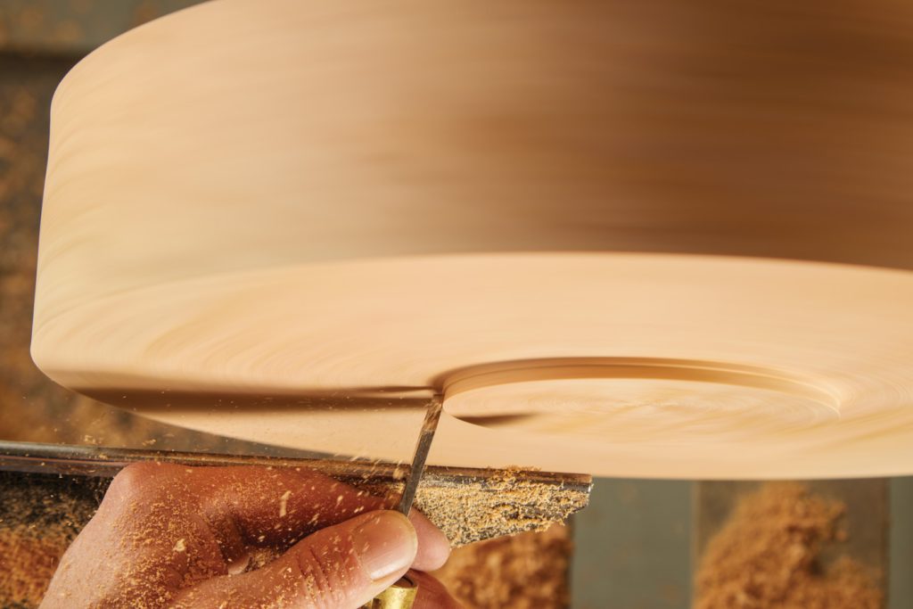 Carved Rim Bowl | Popular Woodworking