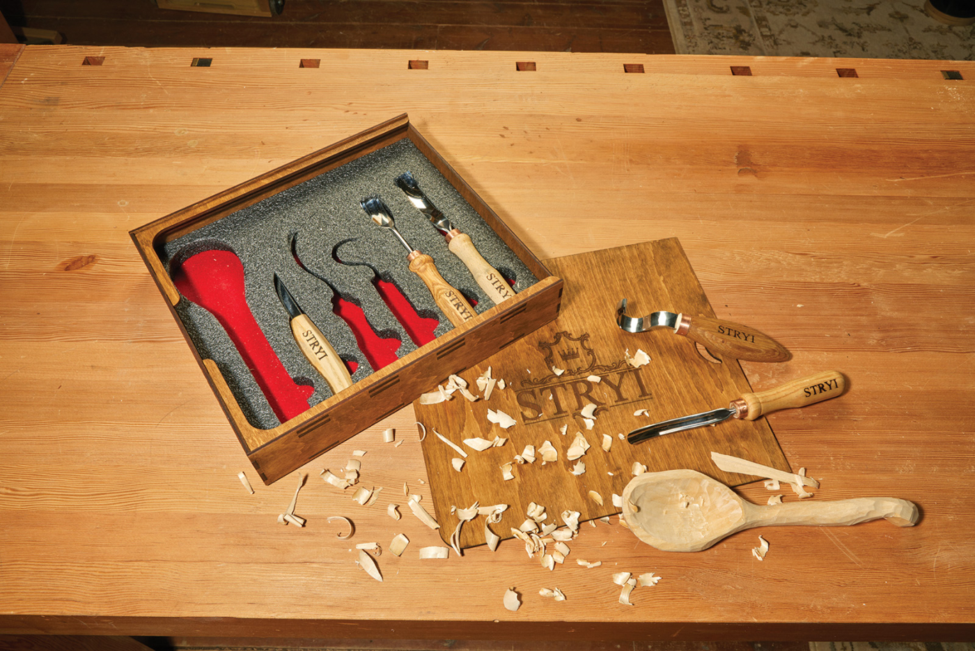 Spoon Carving Knives by Ray Iles