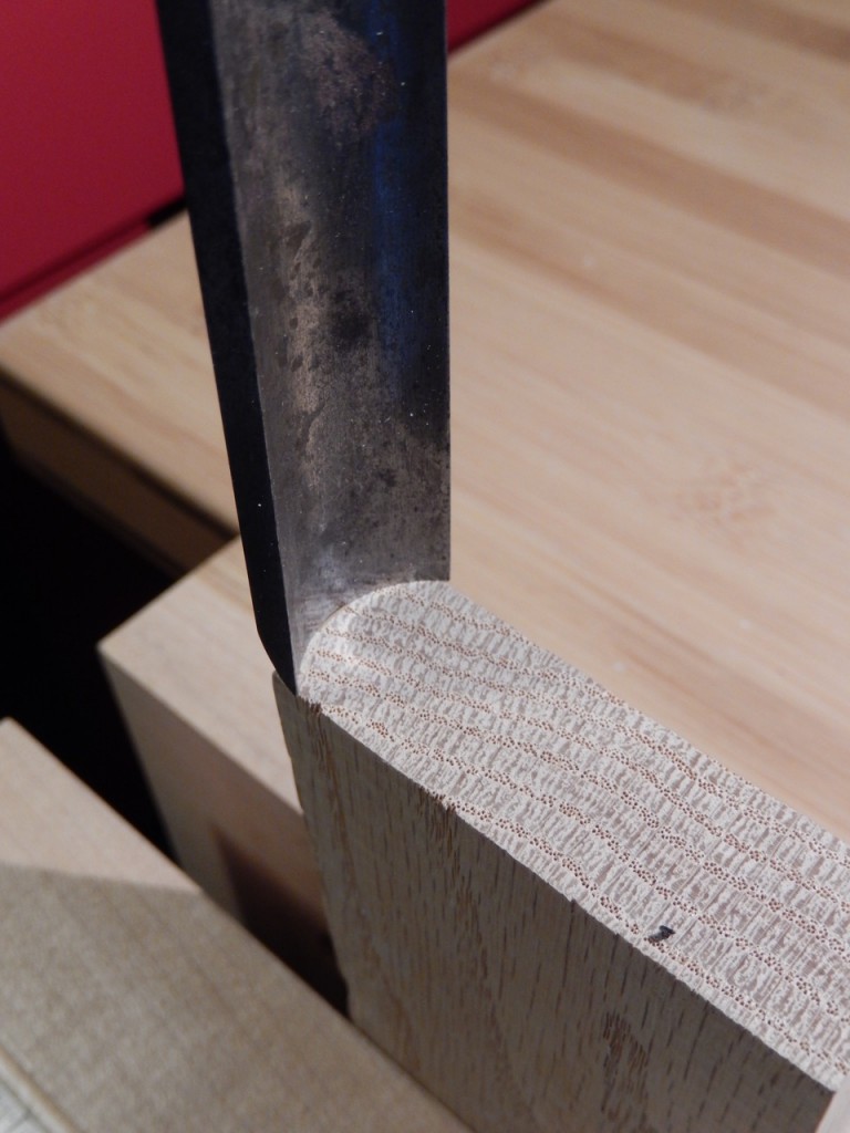 I placed the gouge close to one edge and hit it to indent the carved geometry of the cutting edge