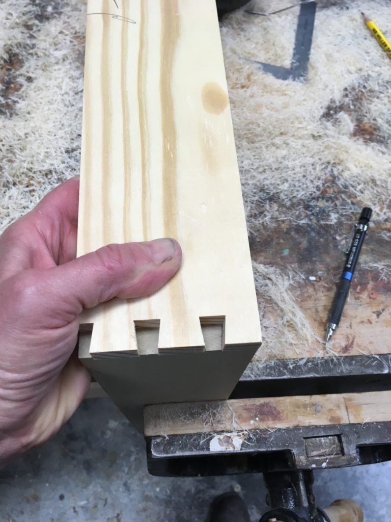 cutting dovetails with a keller jig