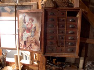 underhill_nail_cabinet_IMG_7150